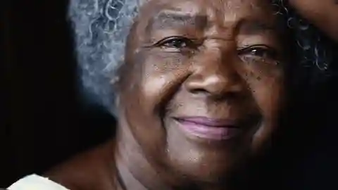 A smiling older woman, cared for at CardioClinic Plus